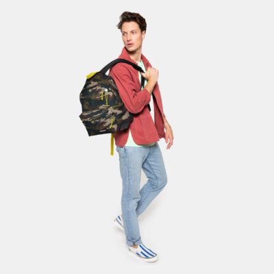 Mochila Eastpak Padded Pak'r® 24 litros EK620K85 Outline Yellow camuflaje detalles amarillos