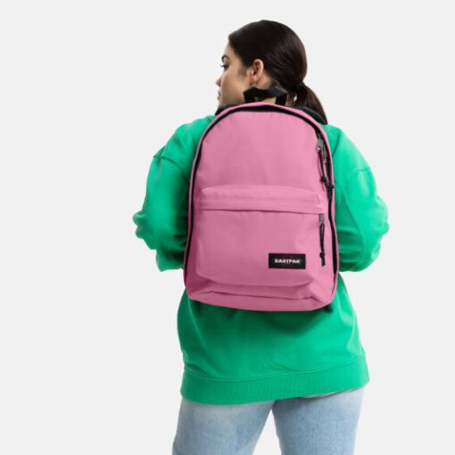 MOCHILA EASTPAK Out Of Office 27 litros con bolsillo ordenador EK7674D3 CLOUD PINK rosa claro