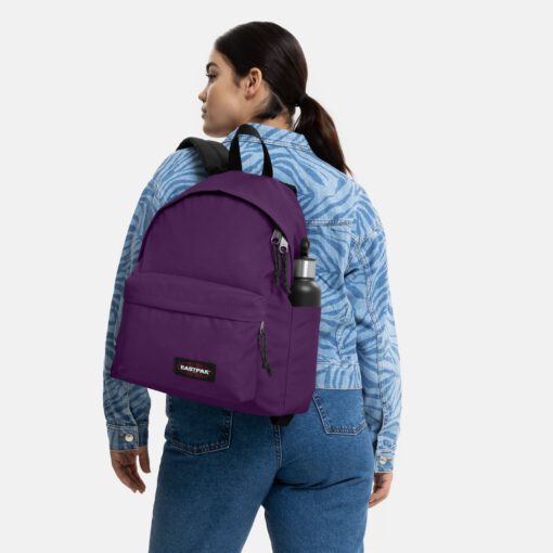 MOCHILA EASTPAK Day Pak'r EK0A5BG44D9 24 litros con bolsillo ordenador Eggplant Purple Lila oscuro