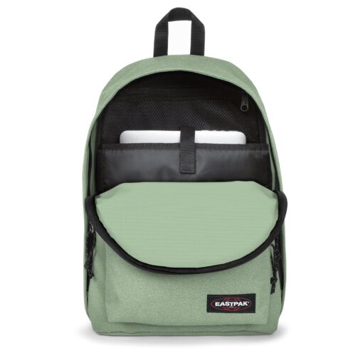 MOCHILA EASTPAK Out Of Office 27 litros con bolsillo ordenador EK7672O6 SPARK FROST - verde purpurina