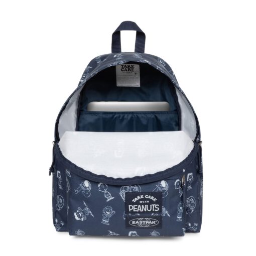 MOCHILA EASTPAK Day Pak'r 24l EK0A5BG47O0 PEANUTS NAVY -azul marino con Snoopys estampados