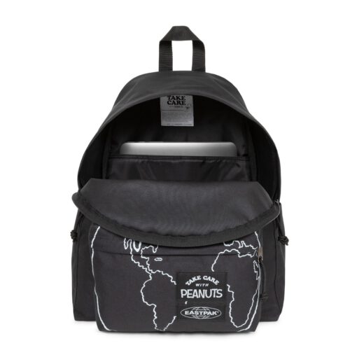 MOCHILA EASTPAK Day Pak'r 24l EK0A5BG4 7O1 PEANUTS PLACED-Negro con dibujo de Snoopy