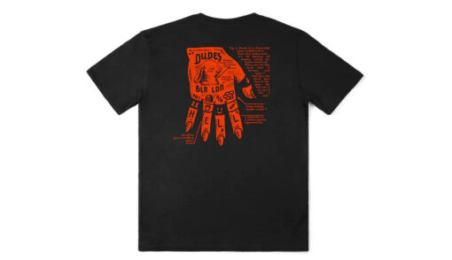 Camiseta THE DUDES manga corta para hombre DEAD HAND Ref.18602-fw23 BLACK-negro Camiseta premium clásica negra con gráfico Dead Hand. material: 100% algodón orgánico (180gr) pantalla impresa