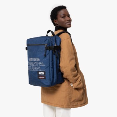 MALETA CABINA AVIÓN EASTPAK Stransit´r pack 28L. EK0A5BHI 1Q0 SW STARS NAVY edición limitada azul oscuro