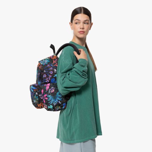 MOCHILA EASTPAK Day Pak'r 24l EK0A5BG41Q9 JUNGLE DA negra estampada fantasia