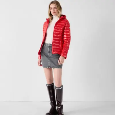 Chaqueta con capucha Jott de pluma CLOE Mujer WDOW212571-30E Rouge carmín shiny- rojo brillante