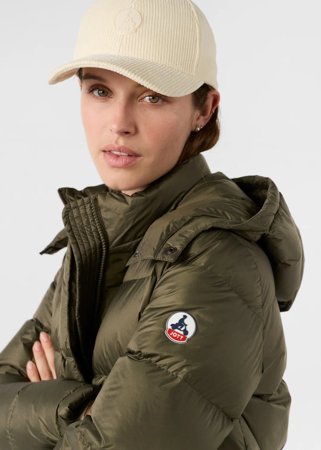 Chaqueta-Karachi-Grand-Frio-Jott 4 Chaqueta capucha pelo Jott de pluma Mujer GRAN FRÍO KARACHI FW22WPAR04-255 army - verde khaki