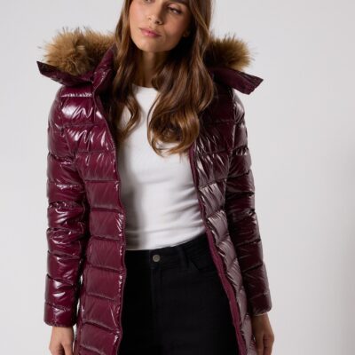 Chaqueta Jott de plumas pato Mujer con capucha de pelo GRAND FROID FW24WDOW66 PERLE laquee 40K DARK CHERRY cereza