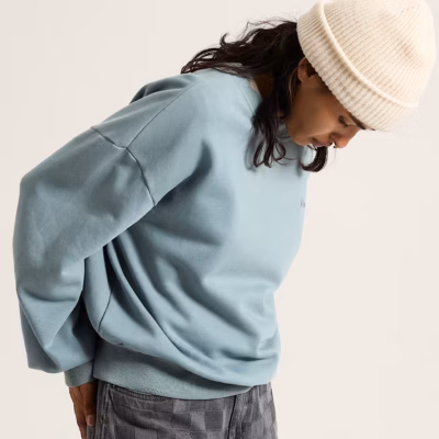 Sudadera VANS para Mujer RETRO CREW STORMY W VN000M9SRV2 azul desgastado